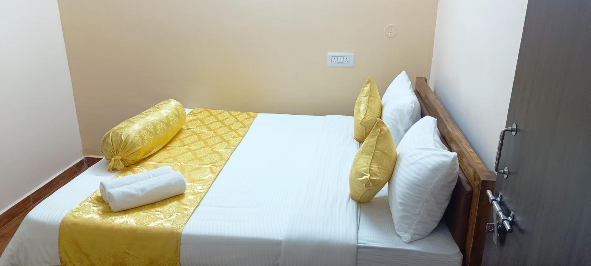 Hotel Vip Prime Puri Bagian luar foto